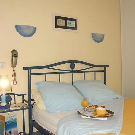 Отель De L'ocean Нотр-Дам-де-Мон